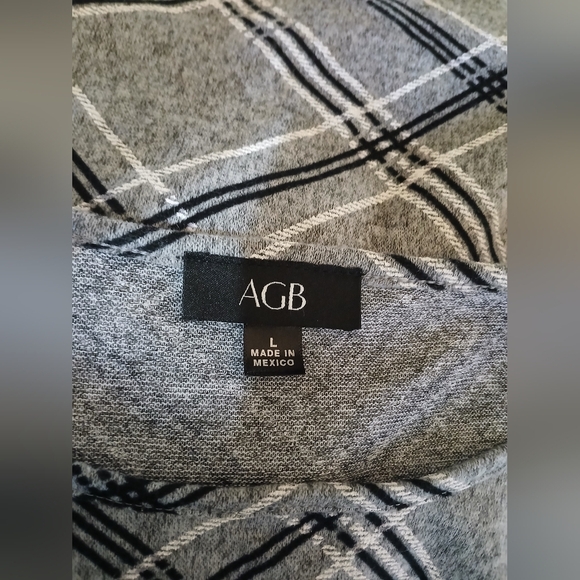 AGB Black and White Plaid Crew Neck Sweater - Picture 3 of 3